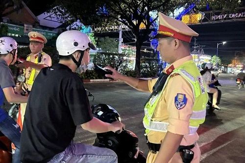 Xử lý nghiêm hành vi chống người thi hành công vụ