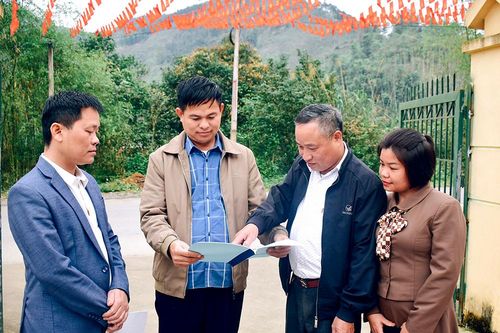 Phát huy vai trò người có uy tín
