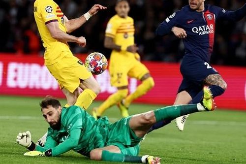 PSG để thua Barca trên sân nhà, báo Anh chỉ ra 'tội đồ'