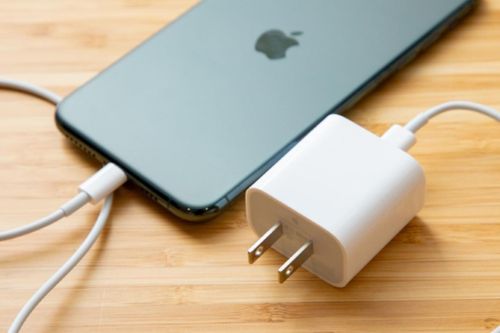 Cáp và củ sạc như thế nào sẽ tương thích tốt nhất cho từng dòng iPhone
