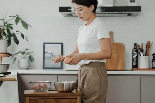 Công cụ sắp xếp được các bà nội trợ Nhật Bản yêu thích, giải cứu cho căn bếp lộn xộn của bạn