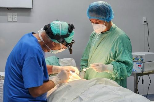 Phẫu thuật miễn phí cho trẻ em mắc dị tật khe hở môi, vòm miệng