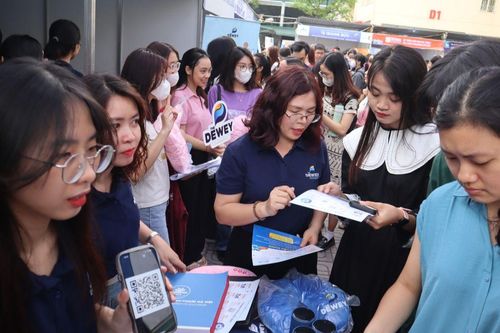 Gắn kết nhà tuyển dụng, tạo cơ hội việc làm cho sinh viên