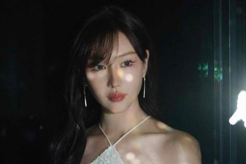 MIN gây 'chấn động' showbiz khi sánh vai cùng 'dàn sao' quốc tế, được fan quốc tế hết lời khen ngợi