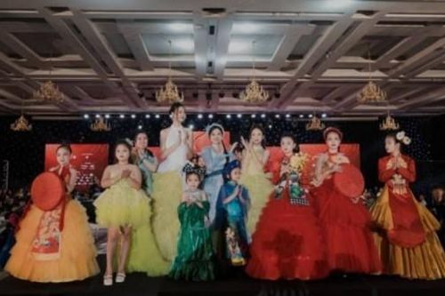Đạo diễn Phương Anh Đinh gây ấn tượng tại Fashion show 'Dấu Ấn Việt Nam'