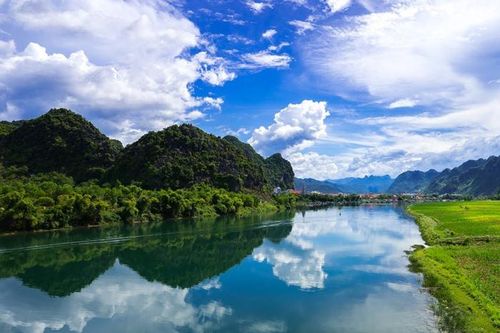 Anh là một với dòng sông
