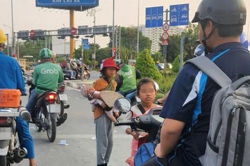 Cạm bẫy bủa vây trẻ em