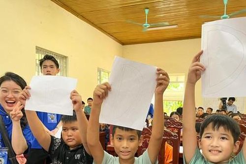 Học cùng sinh viên