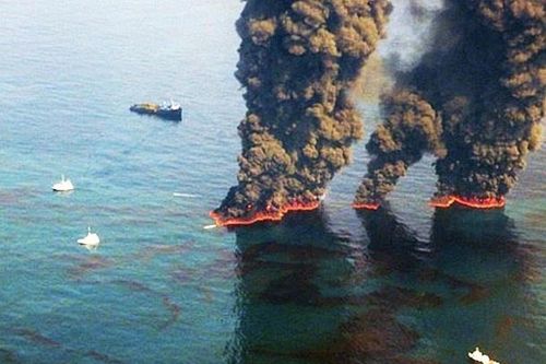 Tràn dầu nghiêm trọng ngoài khơi Vịnh Mexico