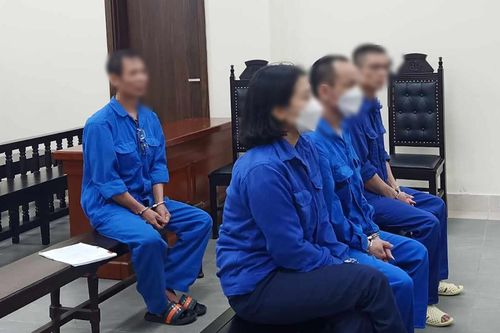 Dùng súng giải quyết mâu thuẫn