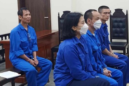 2 đôi tình nhân liên quan vụ nổ súng tại khu nhà trọ ở Hà Nội
