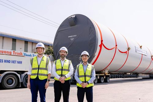 Tháp tuabin 'made in Vietnam' được lắp đặt ở dự án điện gió ngoài khơi Hàn Quốc