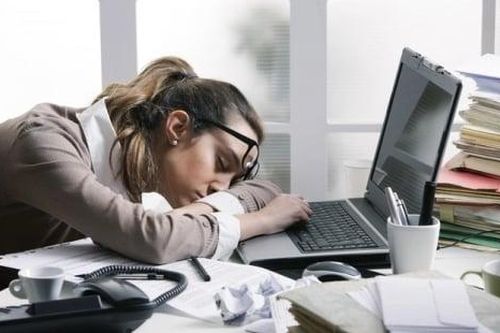 Hơn 40% nhân viên bị stress sau 'làn sóng' cắt giảm nhân sự
