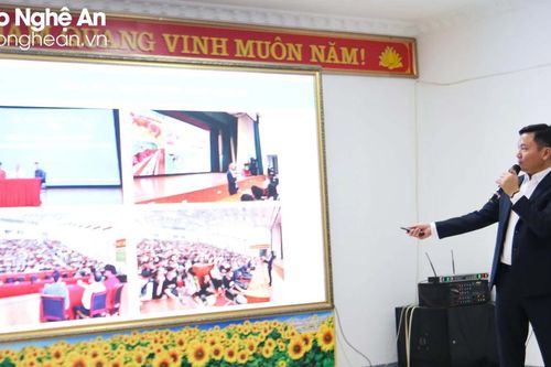 Chia sẻ kiến thức khởi nghiệp 4.0 cho học sinh phổ thông Nghệ An