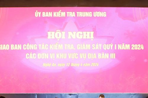 Điểm tin ngày 12/4
