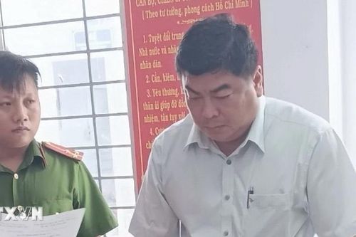 An Giang: Khởi tố, bắt tạm giam Phó Chủ tịch UBND thành phố Long Xuyên