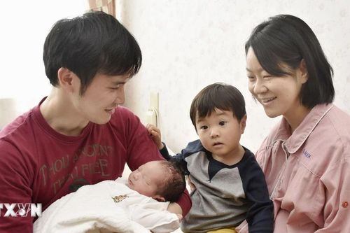 Dân số của Nhật Bản tiếp tục suy giảm trong năm thứ 13 liên tiếp
