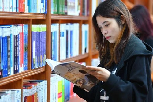 Bản tin 12/4: Việt Nam có nhiều thư viện công nhất Đông Nam Á