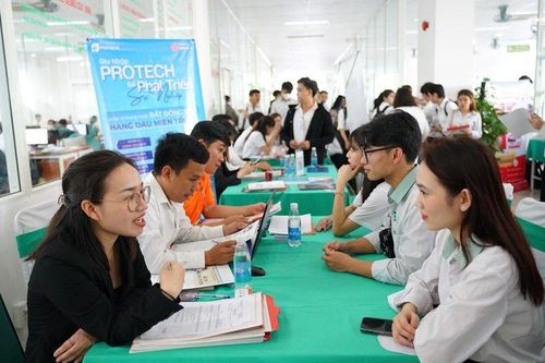 Đà Nẵng: Hơn 6.500 vị trí việc làm cho sinh viên mới ra trường