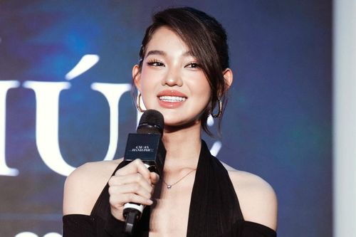 Bé Quyên được kỳ vọng trở thành 'ngọc nữ màn ảnh Việt' thế hệ mới