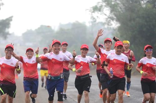 Sẵn sàng chạy đồng hành 'Vì bình yên biên giới'