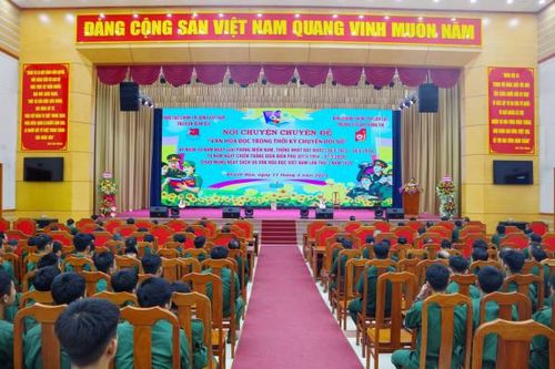 Thư viện Quân đội và Trường Sĩ quan Thông tin tổ chức nói chuyện chuyên đề về văn hóa đọc