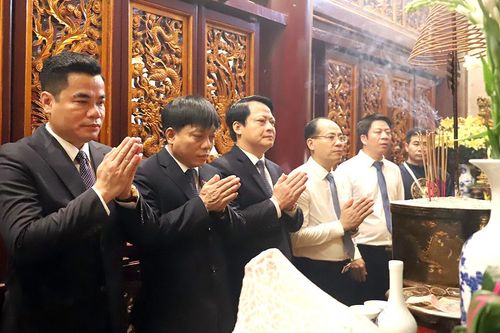 Huyện Đoan Hùng, Tân Sơn, Hạ Hòa dâng hương tưởng niệm các Vua Hùng