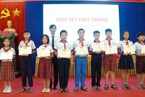 153 học sinh Phú Vang đạt giải giao lưu Olympic Toán, tiếng Việt, tiếng Anh bậc tiểu học