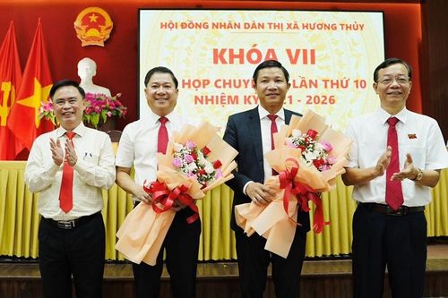 Ông Lê Văn Cường giữ chức Chủ tịch UBND TX. Hương Thủy nhiệm kỳ 2021-2026