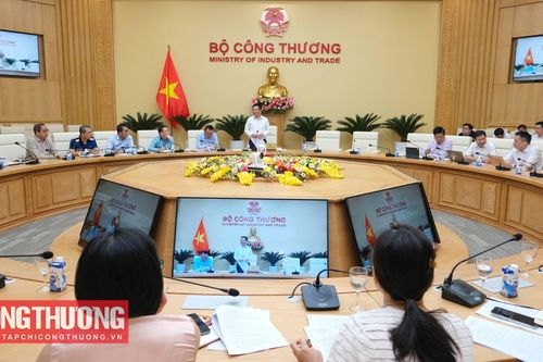 Bộ Công Thương họp về chính sách phát triển điện mặt trời mái nhà