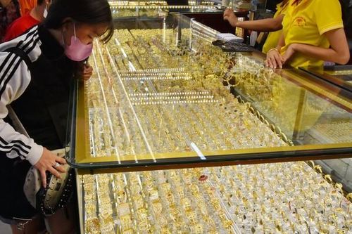 Ngân hàng Nhà nước sẵn sàng các phương án can thiệp ổn định thị trường vàng