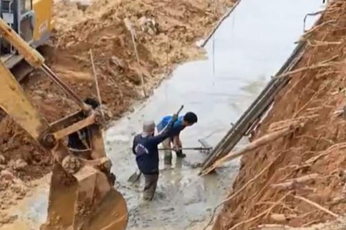 Vụ đổ bê tông 'trộn lẫn bùn' tại dự án hơn 70 tỷ đồng ở Hà Tĩnh: Cử tri mong muốn các cơ quan chức năng kiểm tra, làm rõ
