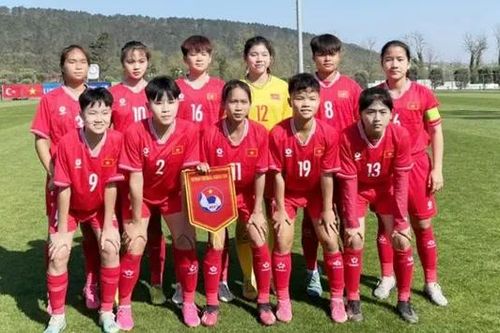U16 nữ Việt Nam chiến thắng ấn tượng tại UEFA
