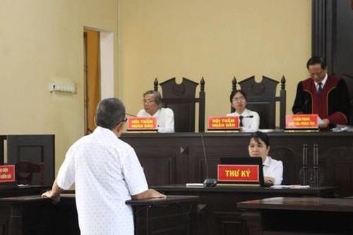 Cụ ông 86 tuổi lãnh án tù vì phút nóng giận