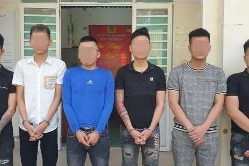 Bắt quả tang 6 đối tượng mua bán ma túy và tàng trữ vũ khí trái phép