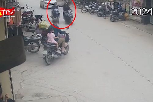Đốt tiền vào cờ bạc online 'cặp bài trùng' rủ nhau cướp giật tài sản