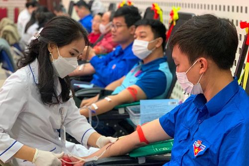 Khoảng 130.000 đơn vị máu được tiếp nhận hàng tháng