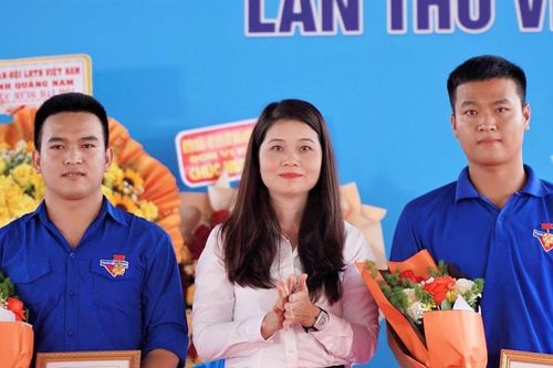 Quảng Nam: Hai anh em được Trung ương Đoàn trao Huy hiệu tuổi trẻ dũng cảm