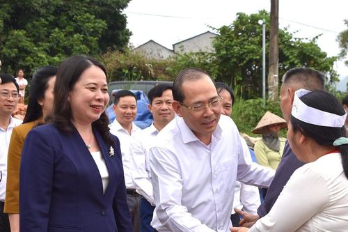 Quyền Chủ tịch nước tham dự chương trình khởi công, làm nhà cho các hộ nghèo