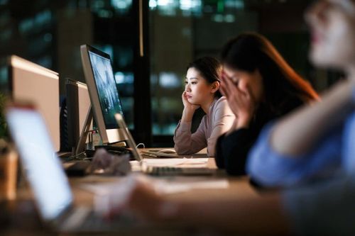 Ông trùm bán lẻ Trung Quốc: 'Không vui thì đừng đi làm'