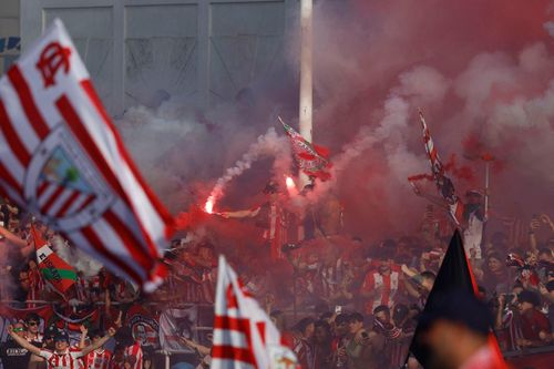 Biển người ăn mừng chức vô địch lịch sử của Athletic Bilbao