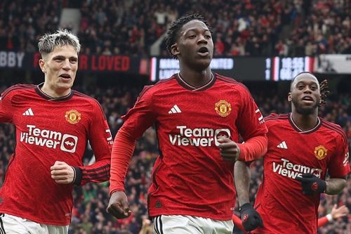 Mainoo bị Paul Scholes mắng
