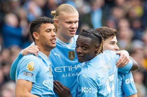 Man City chiếm ngôi đầu sau trận thắng 5-1