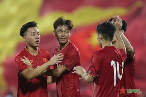 Cơ hội để cầu thủ trẻ thể hiện và khẳng định tài năng