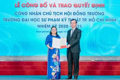 Trao quyết định công nhận Chủ tịch Hội đồng Trường ĐH Sư phạm Kỹ thuật TP HCM