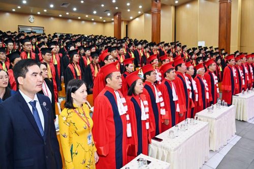 Đào tạo tiến sĩ: Vẫn còn bất cập