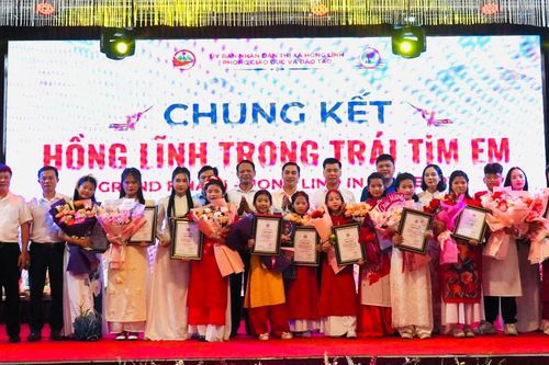 Học sinh Hà Tĩnh hào hứng giới thiệu văn hóa quê hương