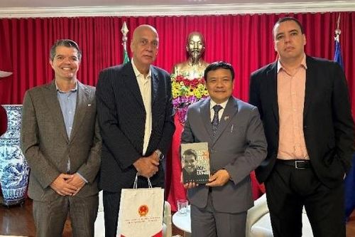 Rio de Janeiro mong muốn thúc đẩy hợp tác thể thao, du lịch với Việt Nam
