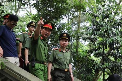 Giám đốc Công an tỉnh Phú Thọ kiểm tra công tác an ninh tại Lễ hội Đền Hùng