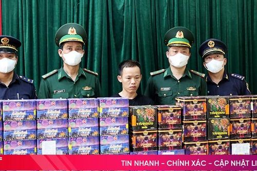 Phá vụ vận chuyển lượng lớn pháo hoa nổ qua biên giới Hà Tĩnh